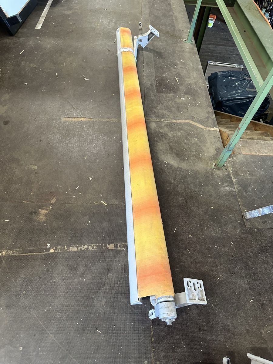 Stobag Tende da sole: Stobag Original Sonnenstore, Top Zustand 235cm – Usato da Hunzenschwil venduto da Rikson 6