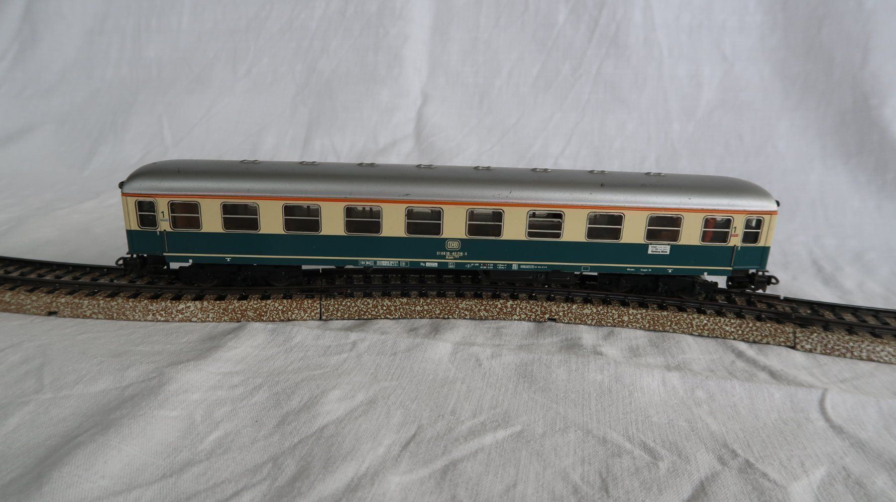 Märklin Modelleisenbahnen: Märklin 4111 Personenwagen – Gebraucht aus Hurden von Barth23 1