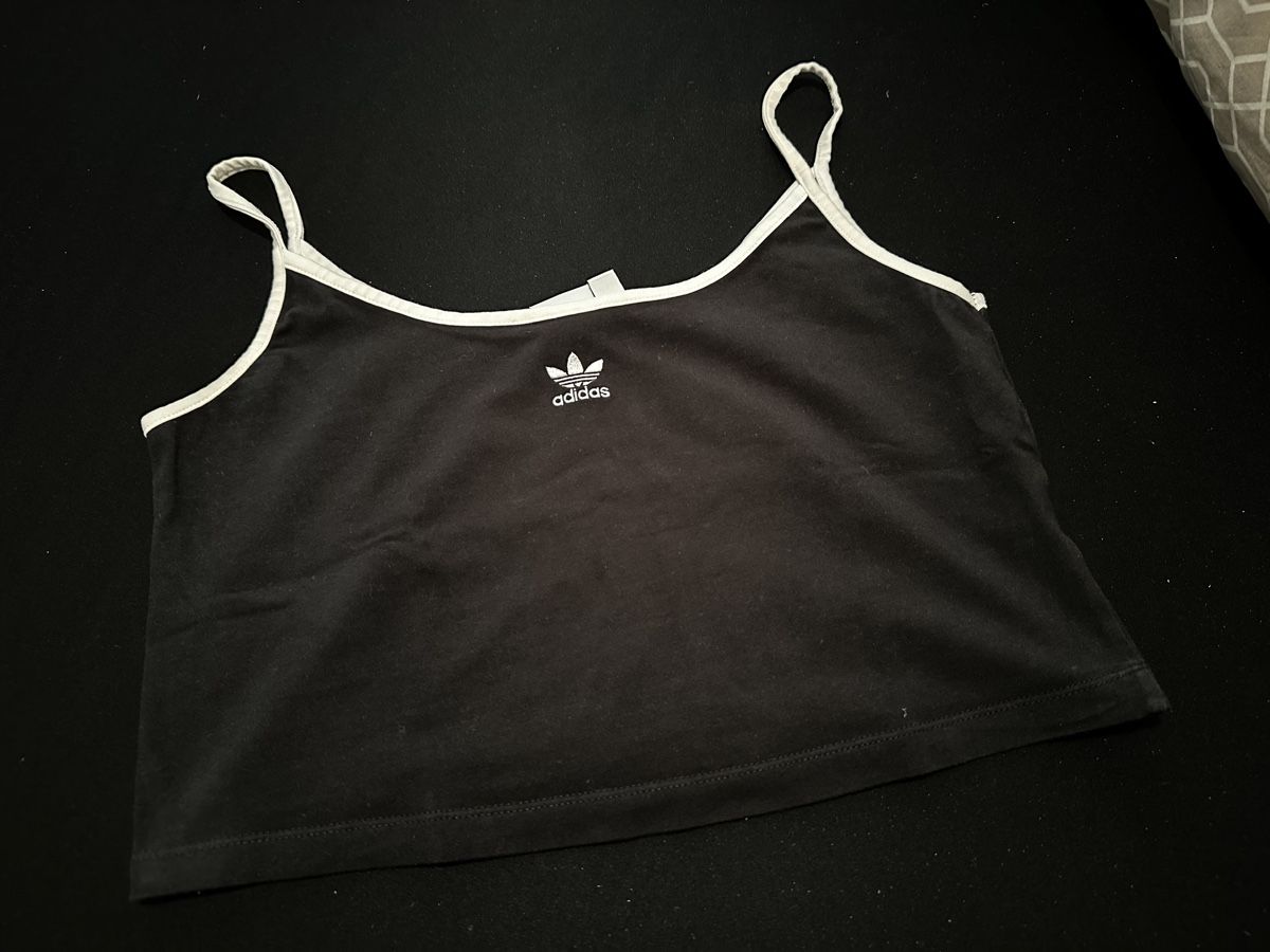 Adidas Top: Adidas Crop-Top, Gr. 38 – Usato da Siebnen venduto da luana_cataleya
