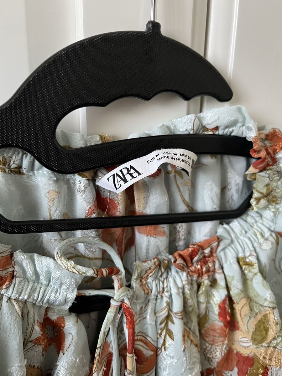 Zara Camicette: Frontverschluss-Herbstbluse – Nuovo (secondo la descrizione) da Allschwil venduto da eyl_bb8q 3