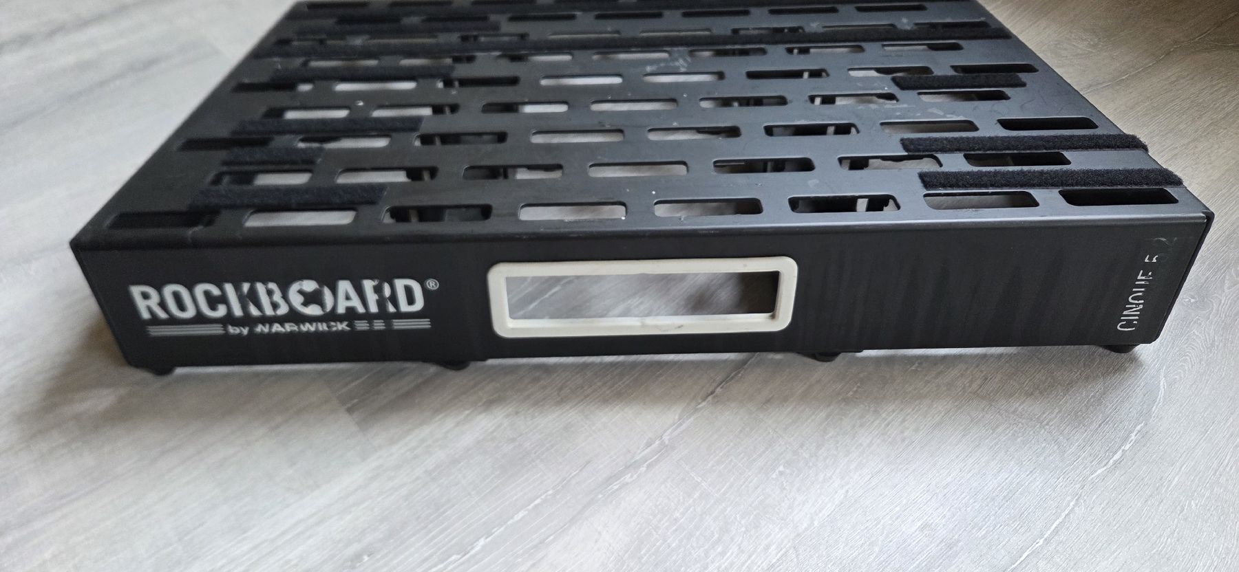 Strumenti musicali: Rockboard 5.2 mit Case – Usato da Thörigen venduto da tomee 1