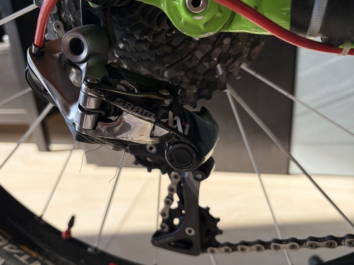 Specialized Biciclette: Specialized Enduro S Works custom/Carbon/ Fully – Usato da Lostorf venduto da ret_pv5j 1