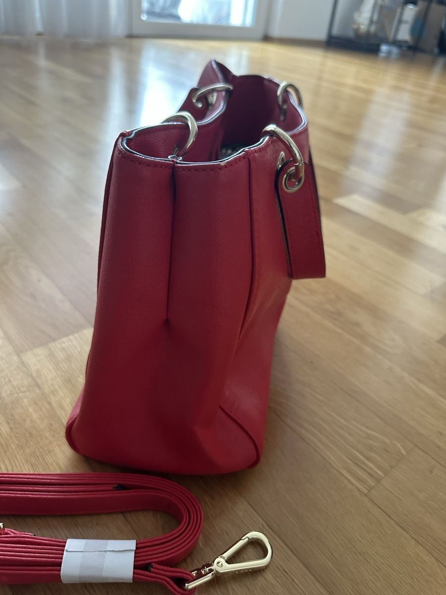 Guess Borse da donna: Rote Guess Handtasche - Top Zustand! – Nuovo (secondo la descrizione) da Buttikon SZ venduto da Dana2002 1