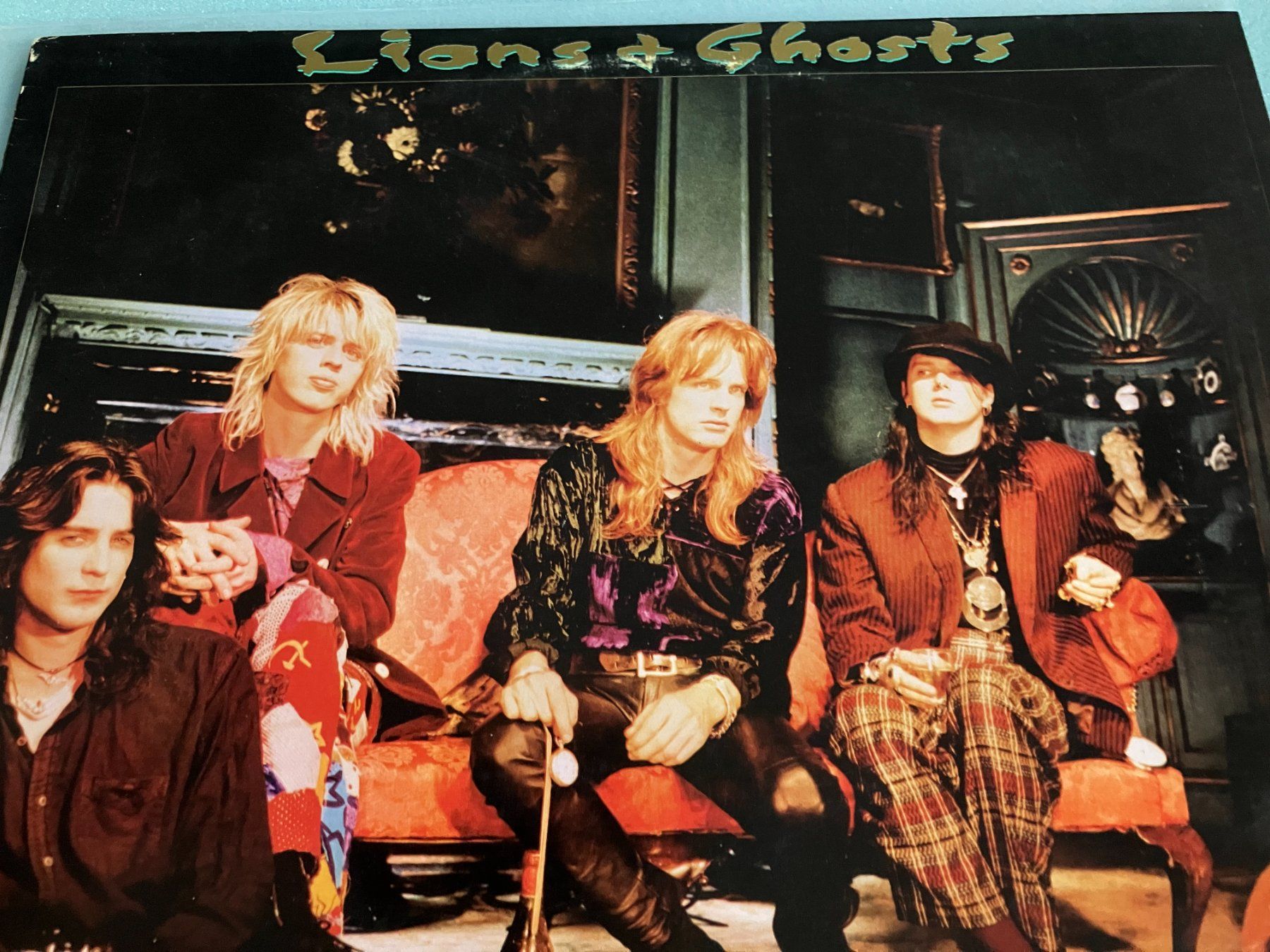 Dischi in vinile: Lions & Ghosts – Usato da Aarwangen venduto da Jukebox3 1