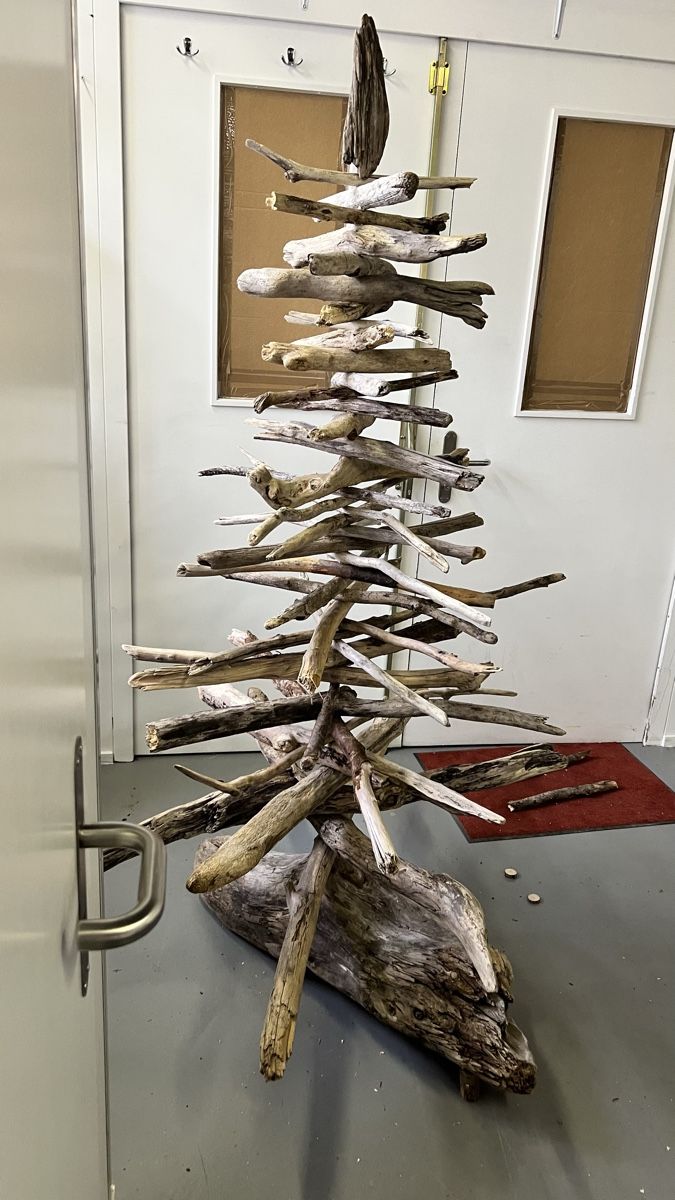 Alle Dekorationen: Christbaum Schwemmholz unbehandelt – Neu und originalverpackt aus Schmerikon von Kneisel 1