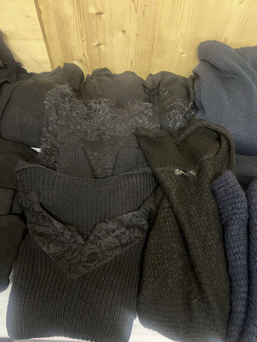 Lotti di vestiti: Damen kleiderpaket (1/2) – Usato da Glattfelden venduto da brockischweiz 5