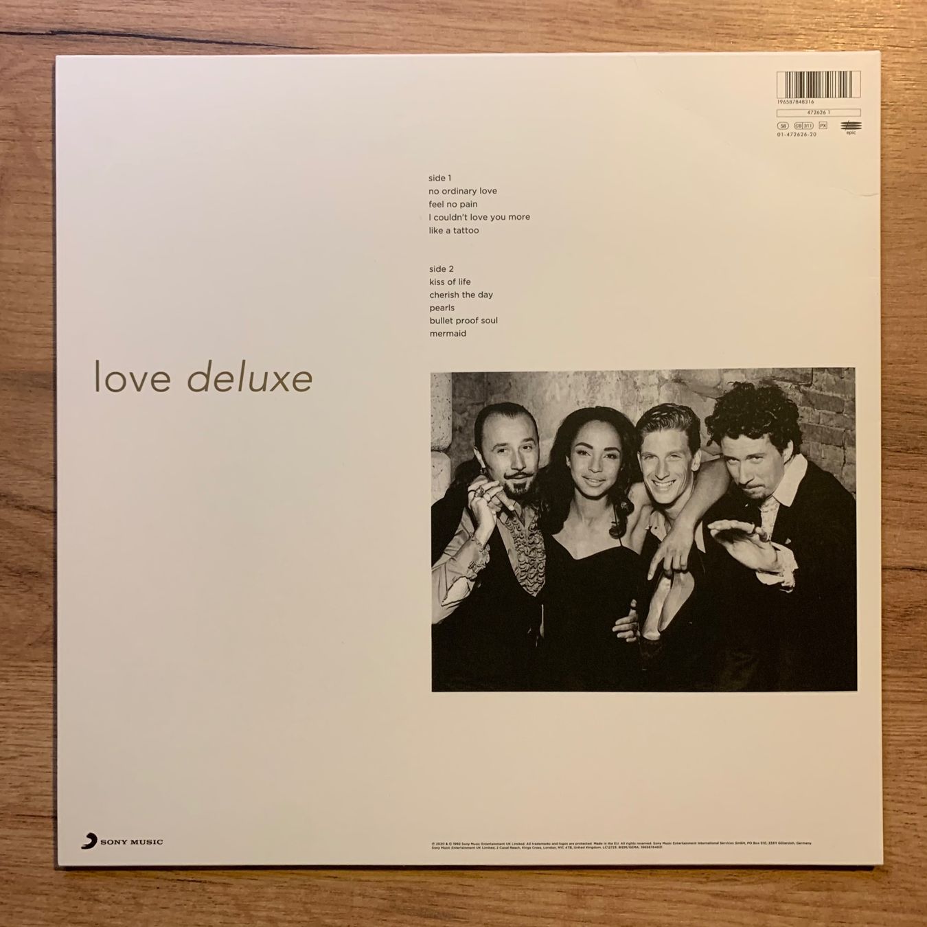 Dischi in vinile: SADE - LOVE DELUXE...RE EU 2024...EX/EX – Usato da Gals venduto da Diskopatshop 1
