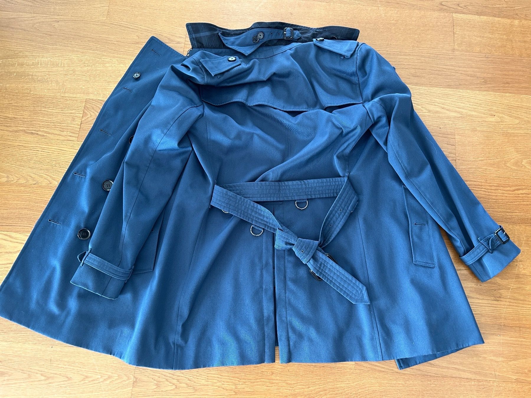 Burberry Cappotti: Burberry Trenchcoat / Mantel blau – Nuovo (secondo la descrizione) da Nidau venduto da kup_rl85 2