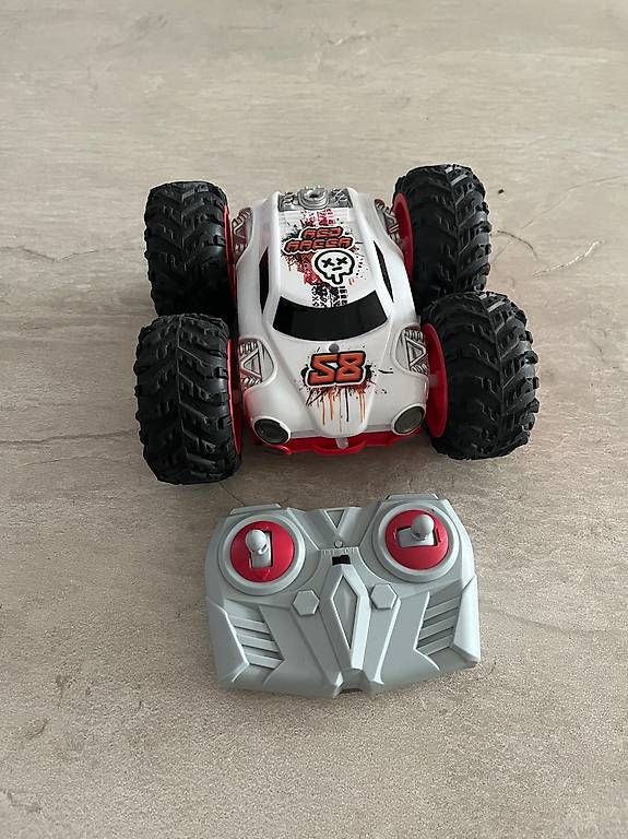 RC Kits de montage: Ferngesteuerter Red Racer – D'occasion à Effingen par dan_ymv8