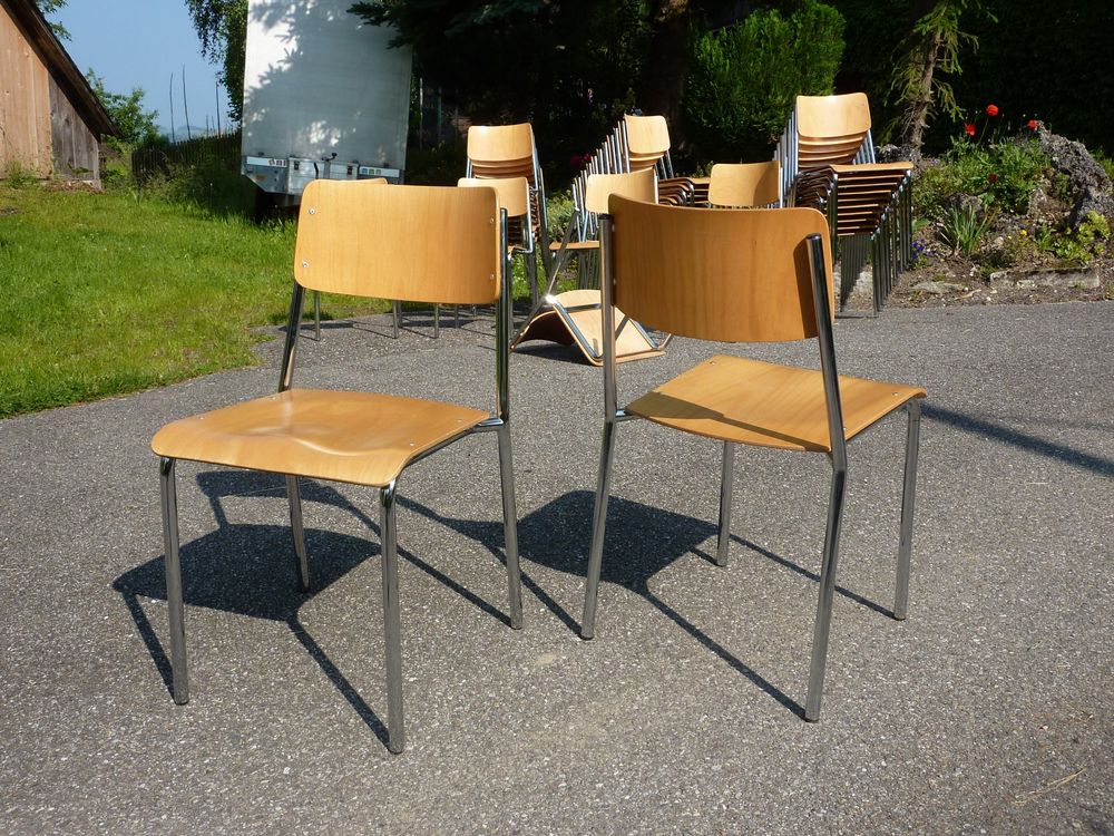 100 Stapelstuhle Gebraucht