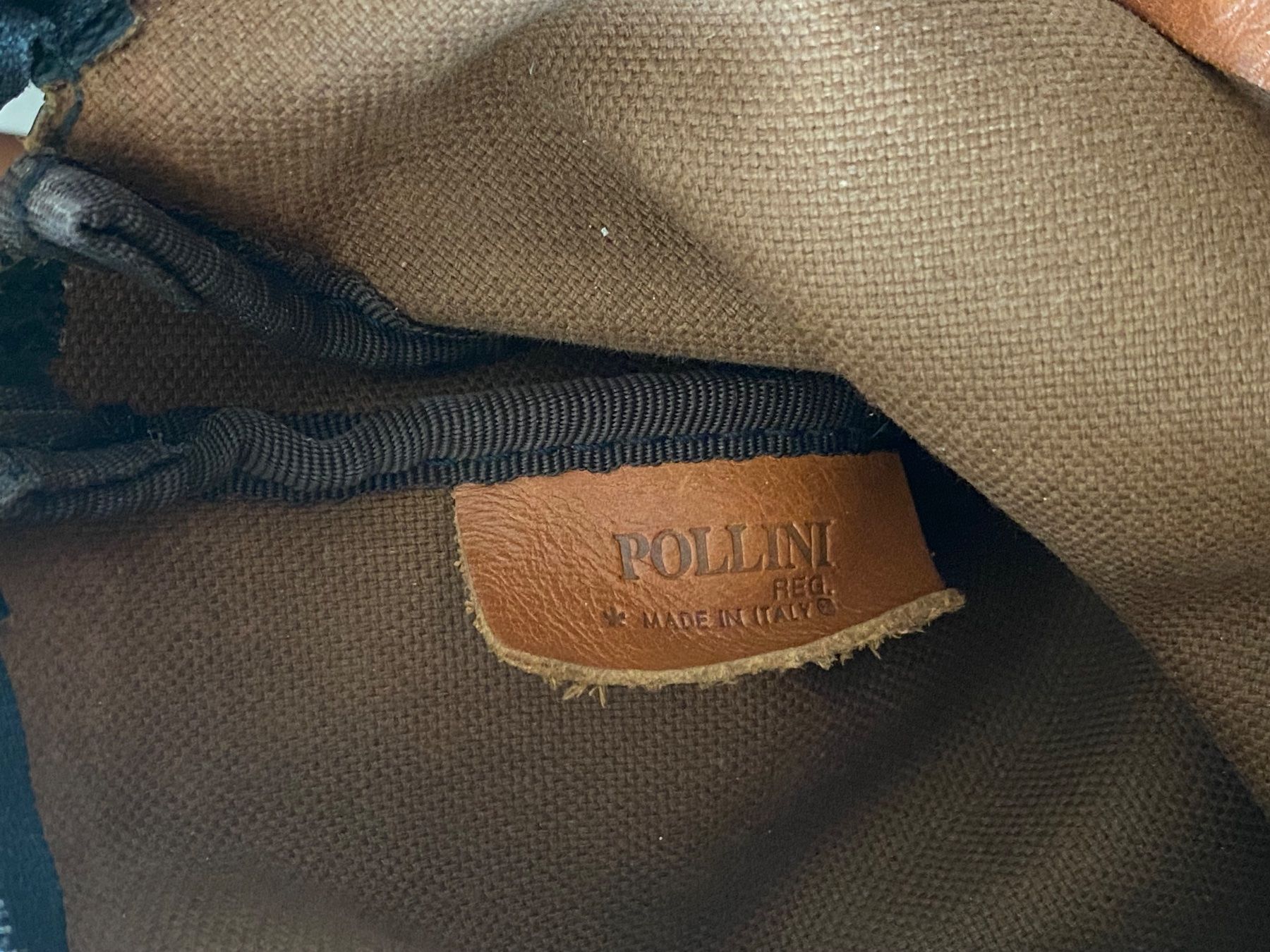 Borse da donna: Pochette Pollini monogramma con dust bag originale – Usato da Murten venduto da Moisa 4