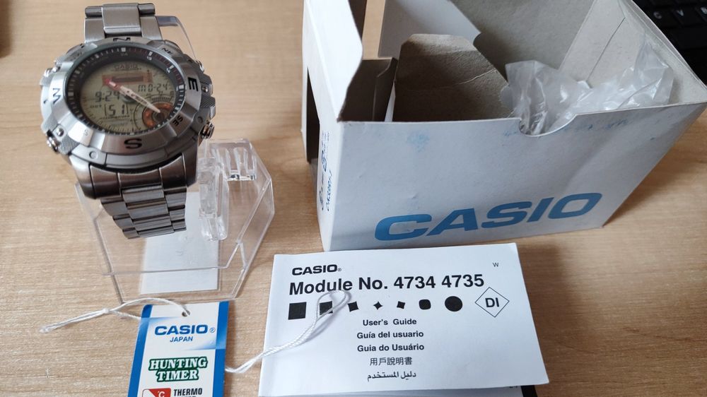 Casio amw online 704d