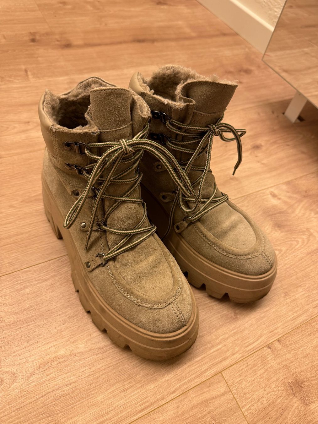 Marc O'Polo Damenschuhe: Winterstiefel mit Wolle, Gr. 37 – Gebraucht aus Adliswil von NidB 1