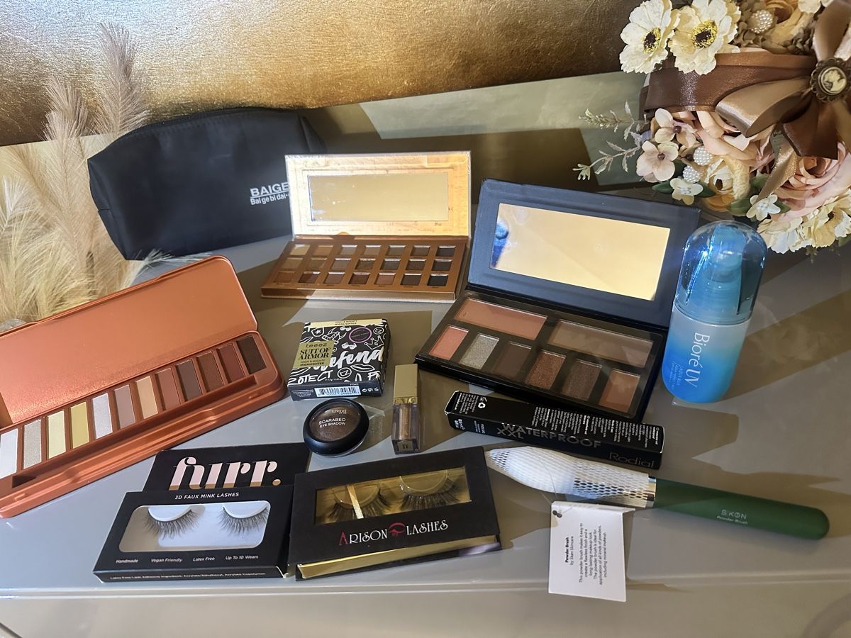 Make-up: Make-up  – Usato da Frümsen venduto da Swissline90