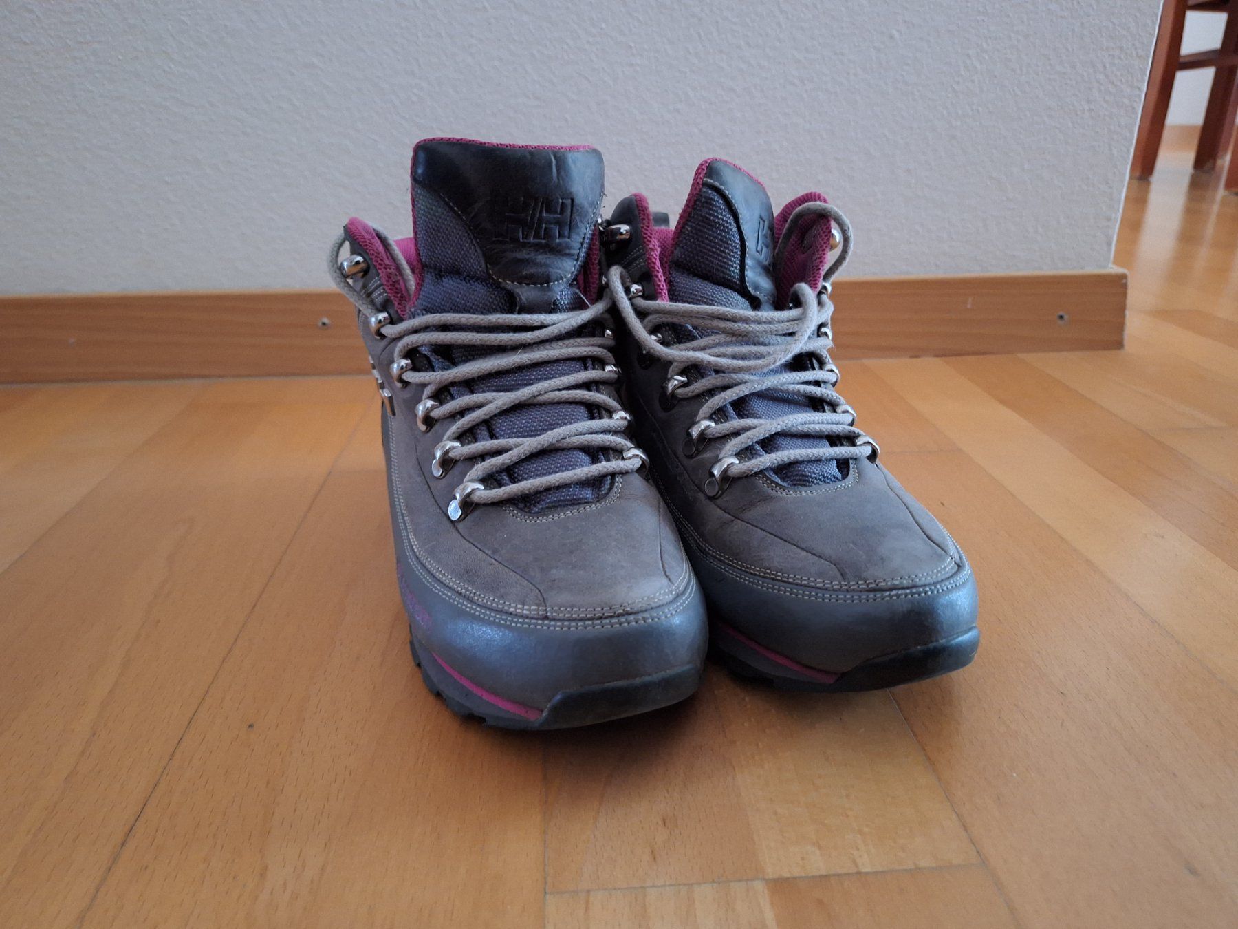 Helly Hansen Scarpe da donna: Damen Schuhe Gr. 39 1/3 – Usato da Richterswil venduto da zsubaba86 3