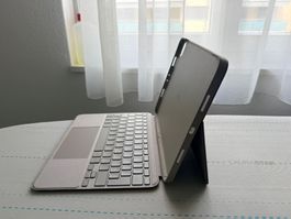 Logitech Combo Touch iPad Pro 11 + apple pencil