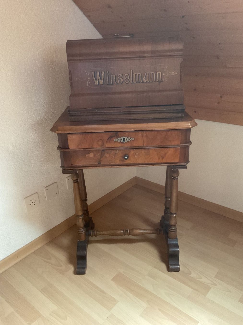 Macchine da cucire: Antike Nähmaschine Winselmann – Usato da Solothurn venduto da huesi78 5