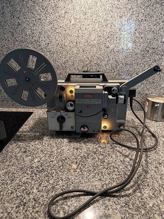 Home Cinema: Eumig Mark S 709 Super 8 mit Ton – Usato da Winterthur venduto da Calculating.Infinity 1