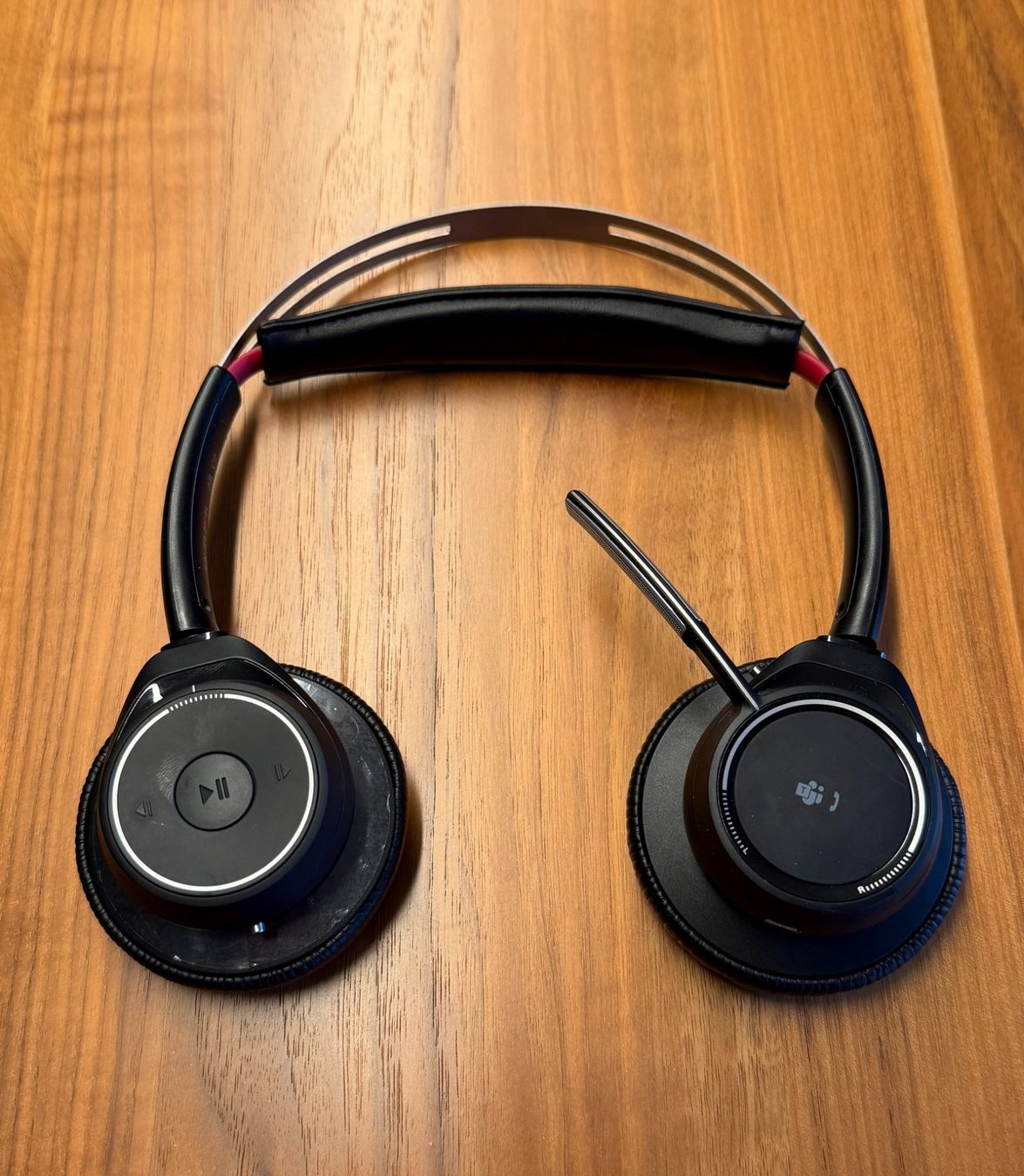 Cuffie: Poly Voyager Focus UC – Usato da Zug venduto da Sirrider 1