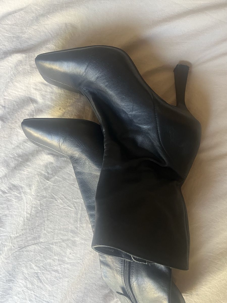 Zara Chaussures femmes: Botte à talons  – D'occasion à Biel/Bienne par Car_Schuss