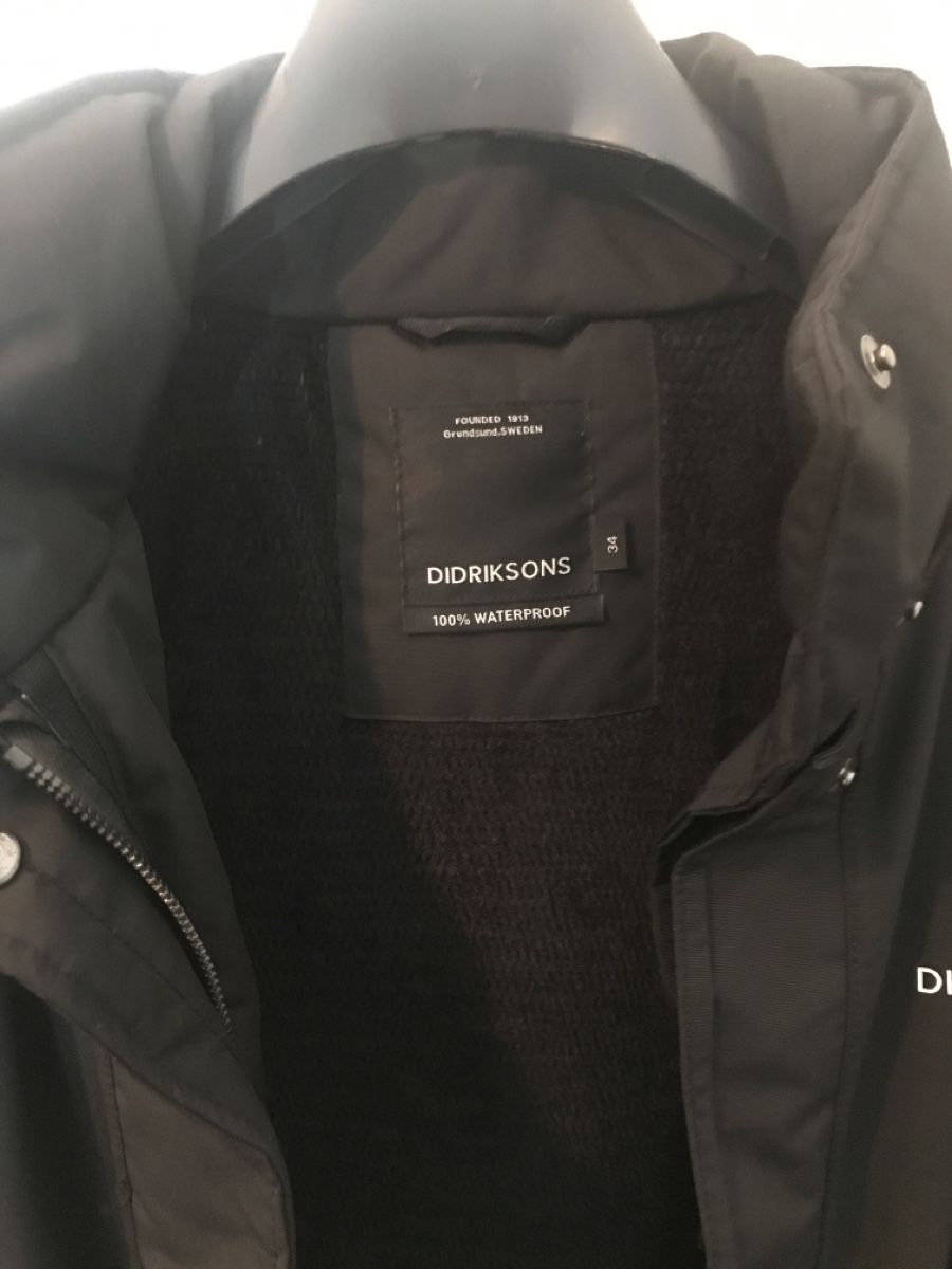 Didriksons Giacche: Didriksons Winterjacke Damen Gr. 36 schwarz – Usato da Zürich venduto da damavand 4