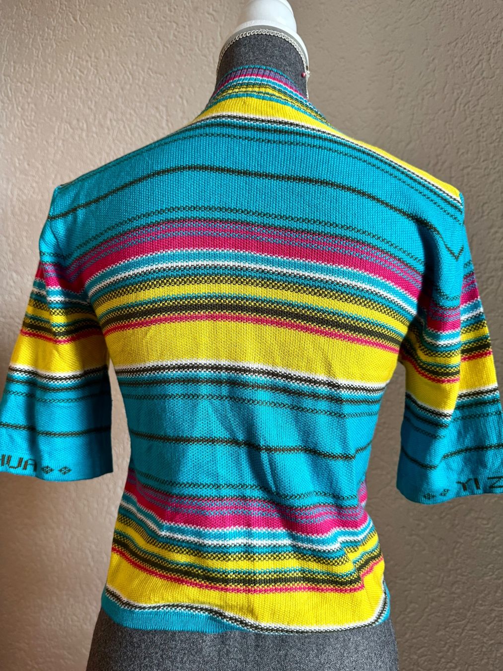 Maglioni & Felpe: Damen Strick Top Oberteil Strickpullover Gr S  Bunt – Usato da Frenkendorf venduto da Style365 1