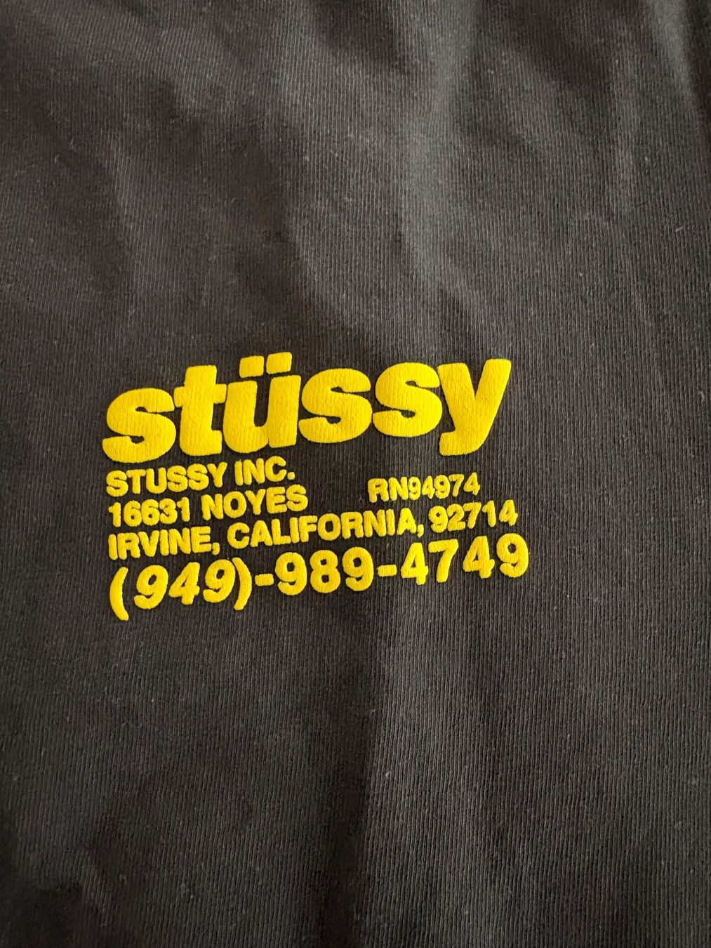 Stüssy T-shirts: T-Shirt - Grösse M - stüssy – D'occasion à Oberuzwil par jabano 1
