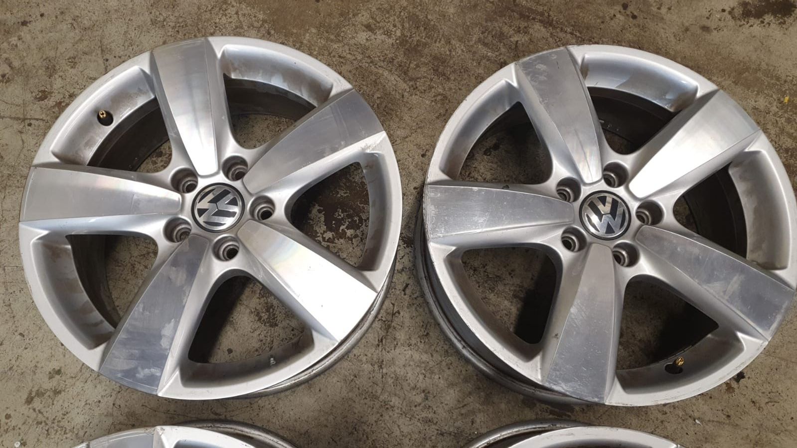 Volkswagen Cerchioni: VW Alufelgen – Usato da Au SG venduto da fiat27