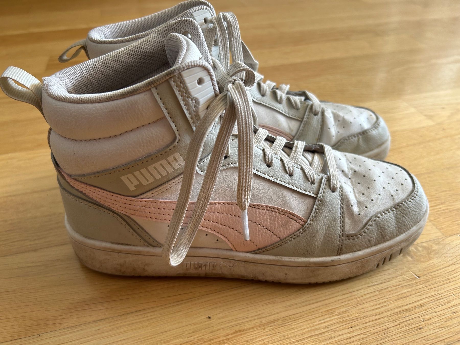 Puma Scarpe per ragazze: Puma Schuhe Mädchen Grösse 38 – Usato da Baden venduto da eklym