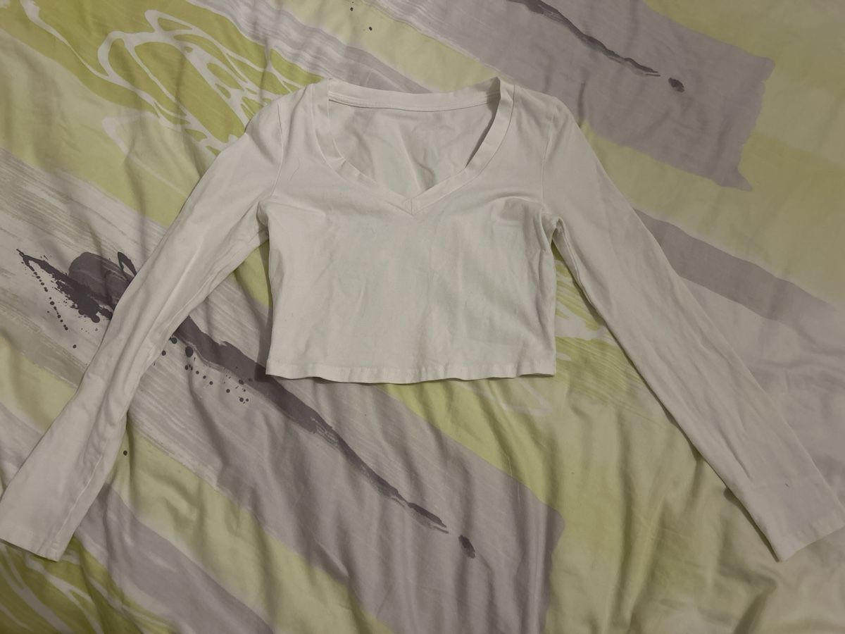 Tops: crop top manches longues S – Gebraucht aus Orsières von champ10