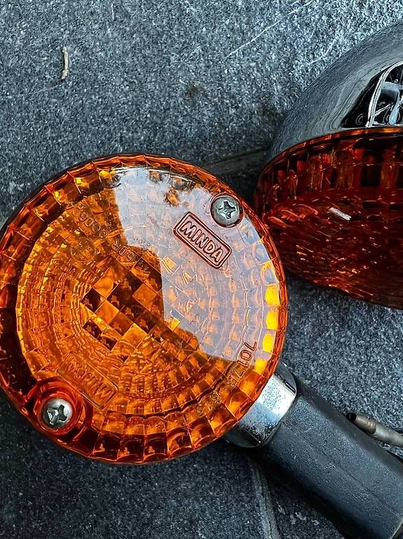 Tutti i ricambio per moto: Clignotants Royal Enfield – Usato da Grand-Lancy venduto da Limane 1