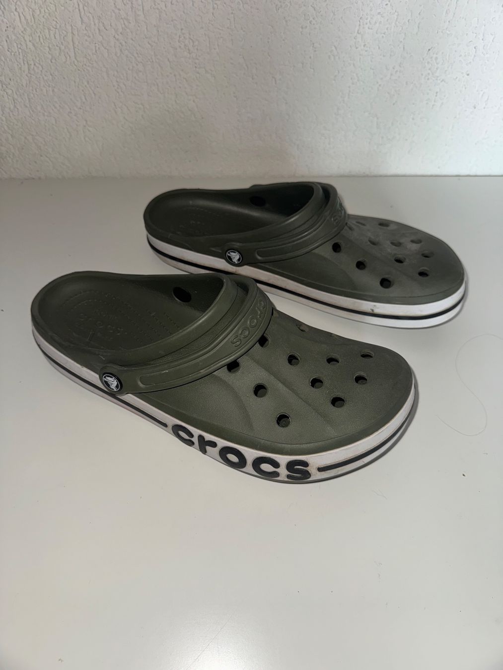 Crocs Scarpe da uomo: Stylische Crocs Gr. M – Usato da Grosswangen venduto da Second_hand_paradise