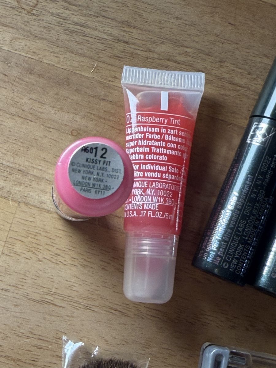 Clinique Make-up: Clinique Make-Up Set ungebraucht – Nuovo (secondo la descrizione) da Zürich venduto da Salsera79 3
