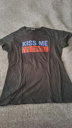 T-shirt für singles