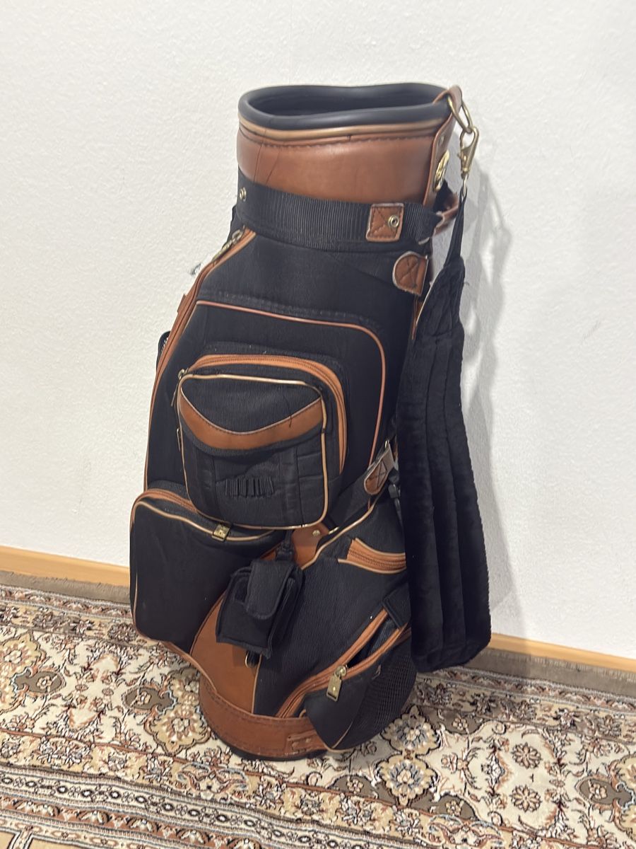Mazze & Set: Golfsack mit Schläger – Usato da Abtwil SG venduto da rez_8blh 2