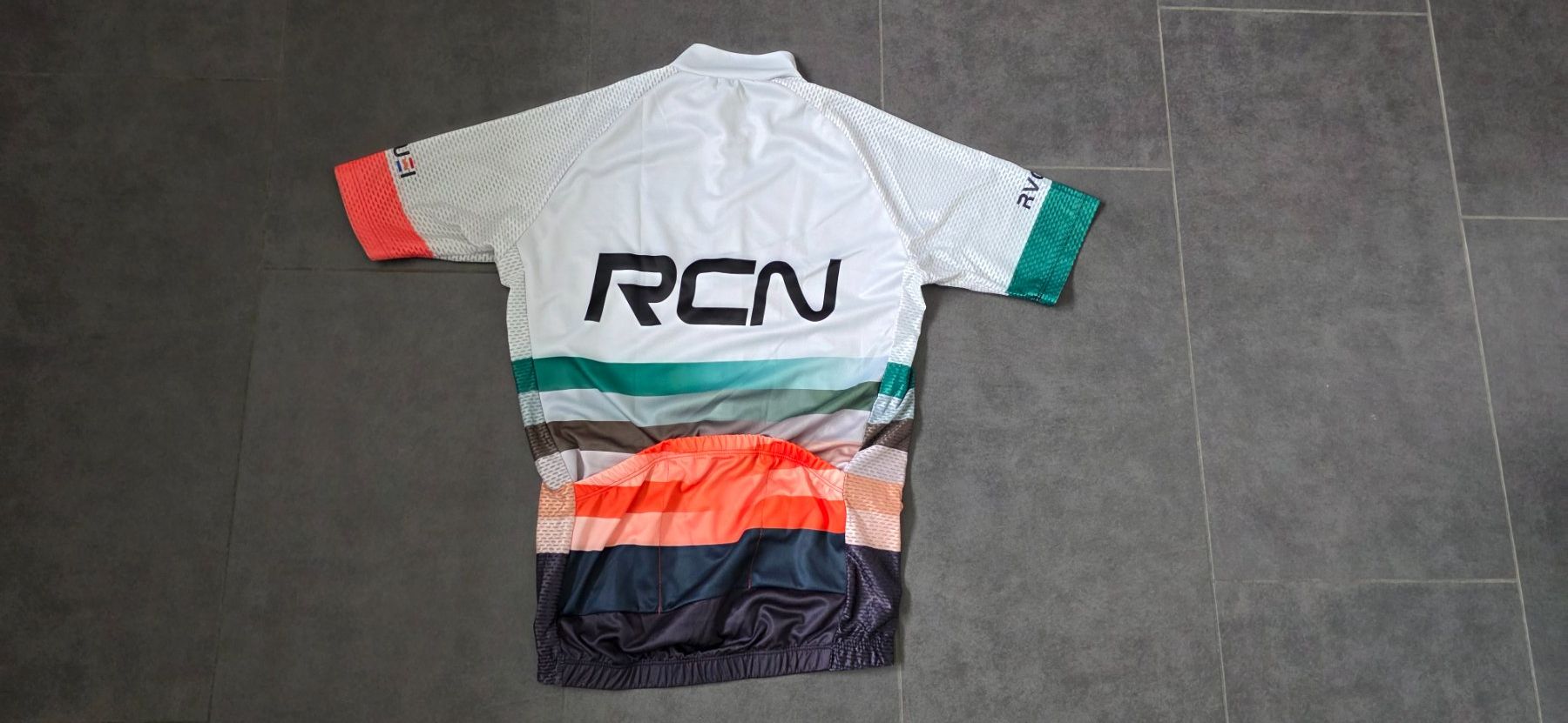 Canottiere & Pantaloni: Velotrikot RCN - Regenbogenfarben / S – Usato da Wittenbach venduto da Hase113 4