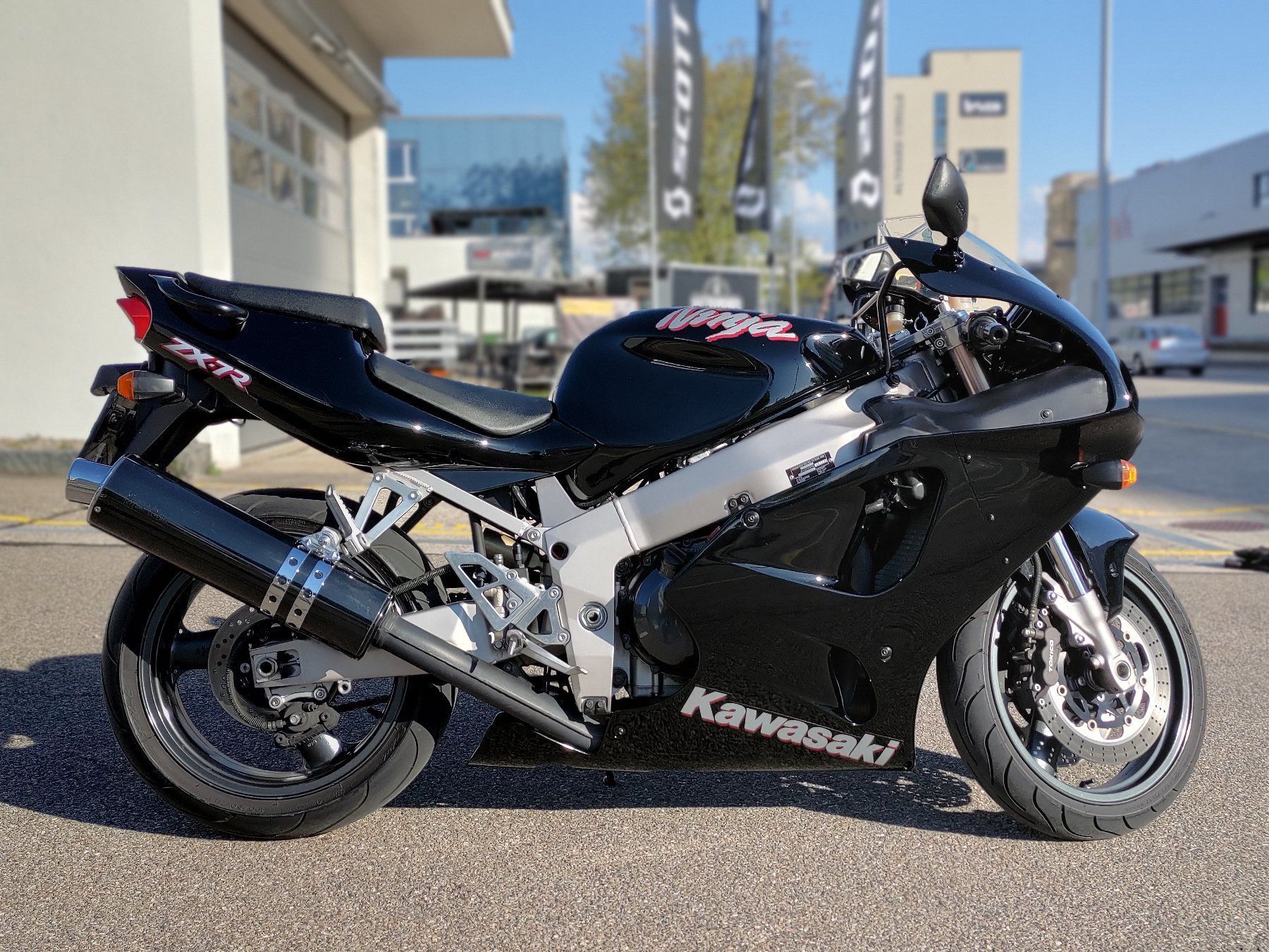 Kawasaki Strada: KAWASAKI NINJA ZX-7R - Youngtimer – Usato da Zürich venduto da Ice_only 2