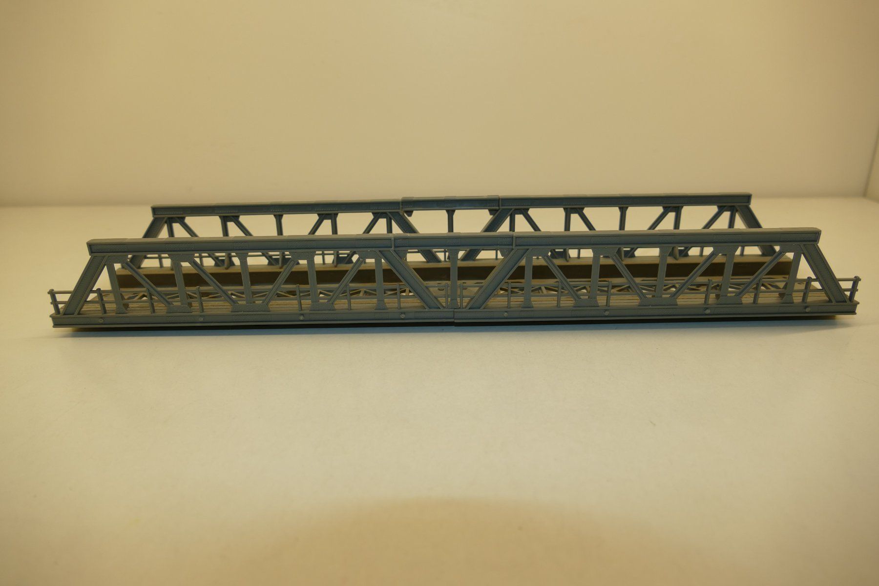 Noch Modellini di ferrovie: Noch H0: Trägerbrücke 2-teilig – Nuovo (secondo la descrizione) da Niederhasli venduto da rail-duerst