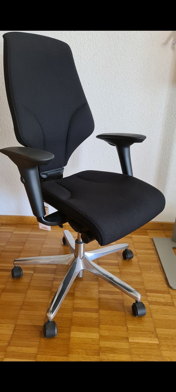 Giroflex Sedie: Giroflex 64 Bürostuhl neu – Nuovo (secondo la descrizione) da Emmenbrücke venduto da gatasalvache