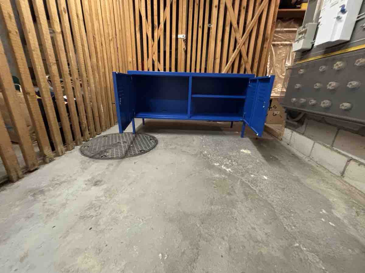 Ikea Cassettiere: Ikea ps Sideboard, blau, Metall – Usato da Zürich venduto da oli_gdh9 2