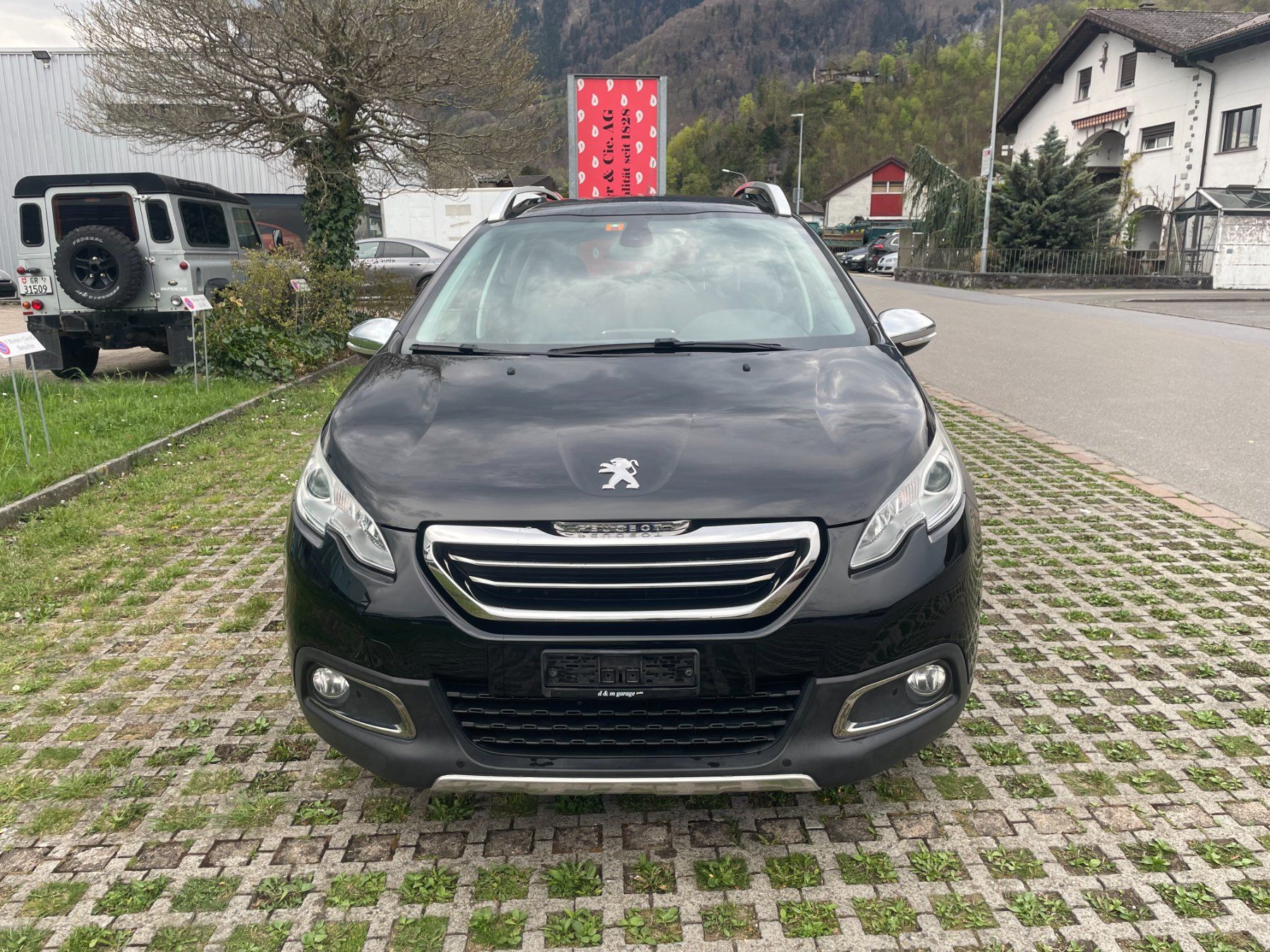 Peugeot Autos: 2016, Peugeot 2008 1.2 benzin – D'occasion à Bilten par Mietauto-Robert 1