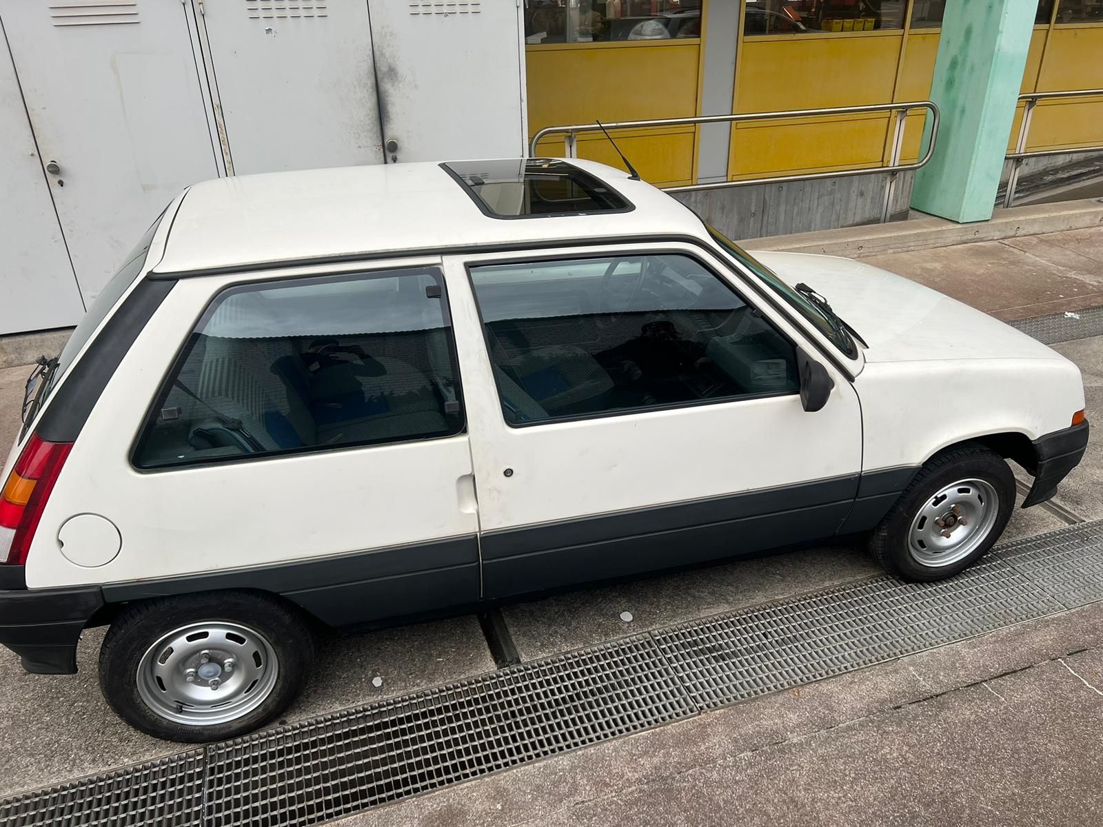 Autos: Renault 5 tl 1989  – Gebraucht aus Bärau von  7