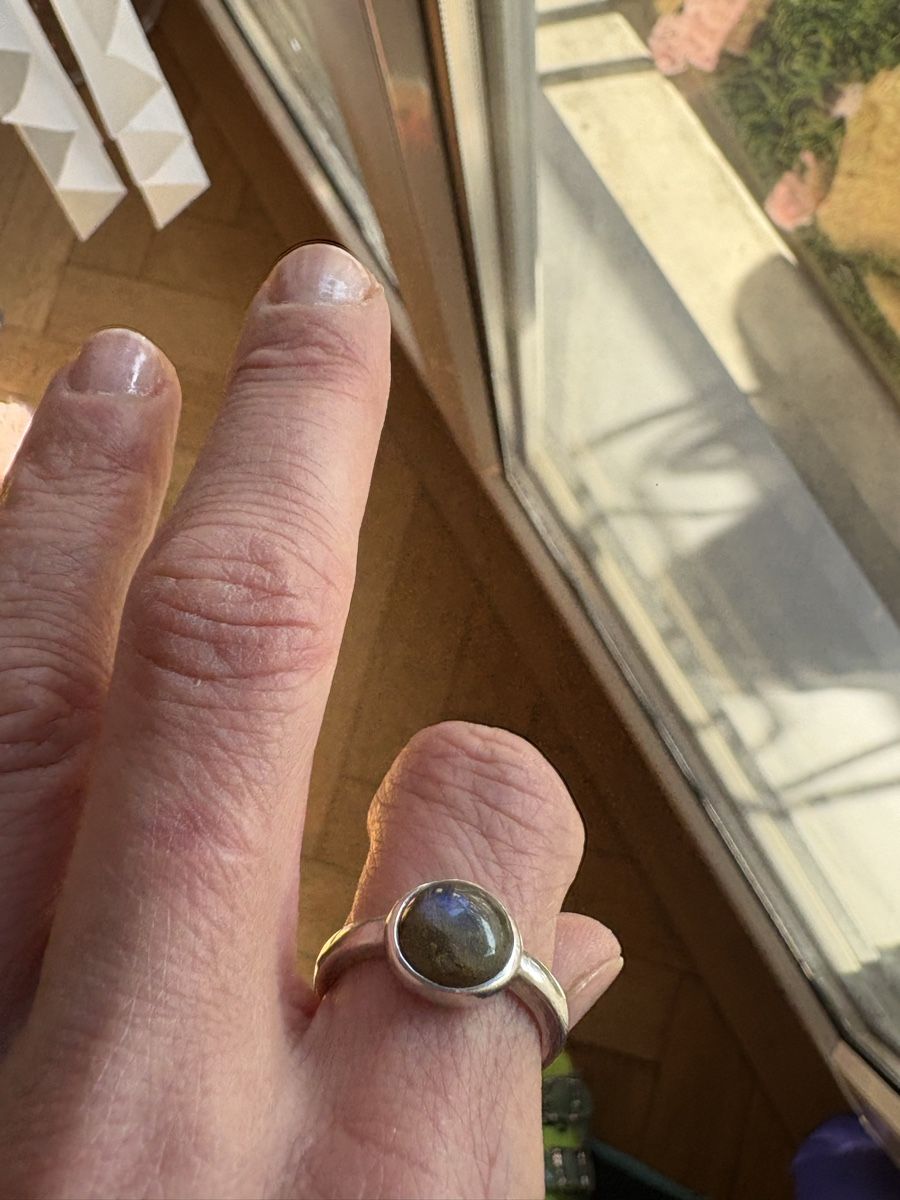 Anelli: Bague avec une magnifique Labradorite – Usato da Peseux venduto da Huna12 4