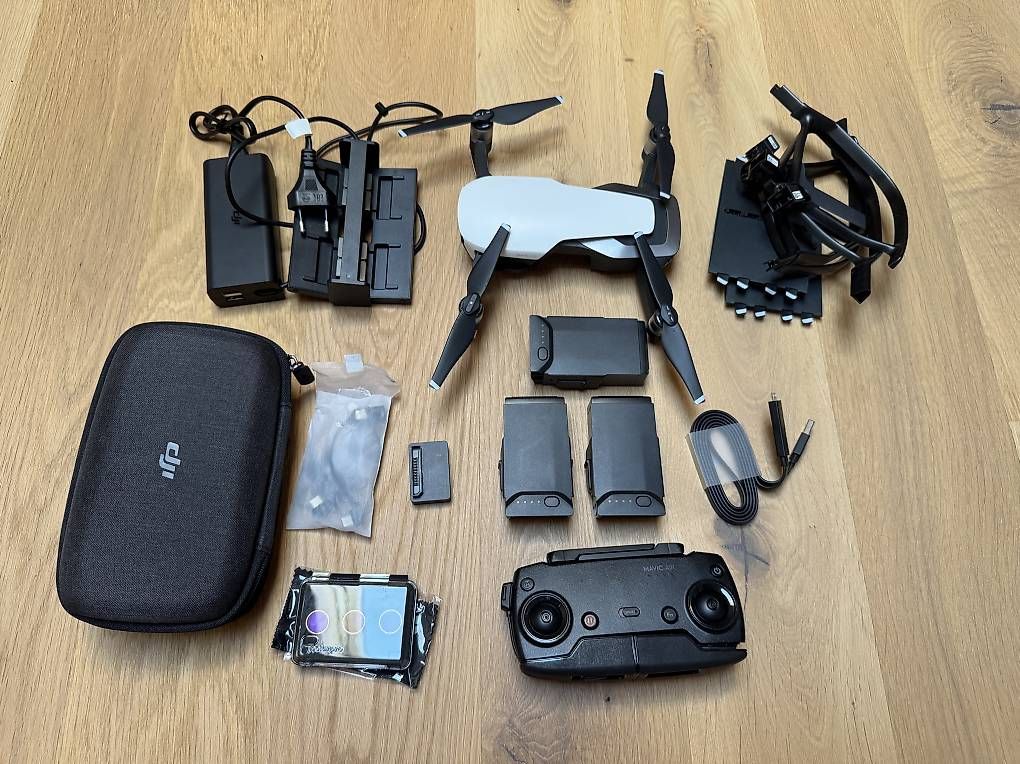 DJI Modellismo RC: DJI Mavic Air Fly More Combo und ND Filter – Usato da Wettingen venduto da et13nne