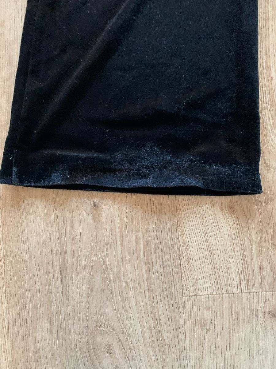 Zara Kleiderpakete: Ensemble en velours noir Zara – Gebraucht aus Genève von vic_s9c5 6