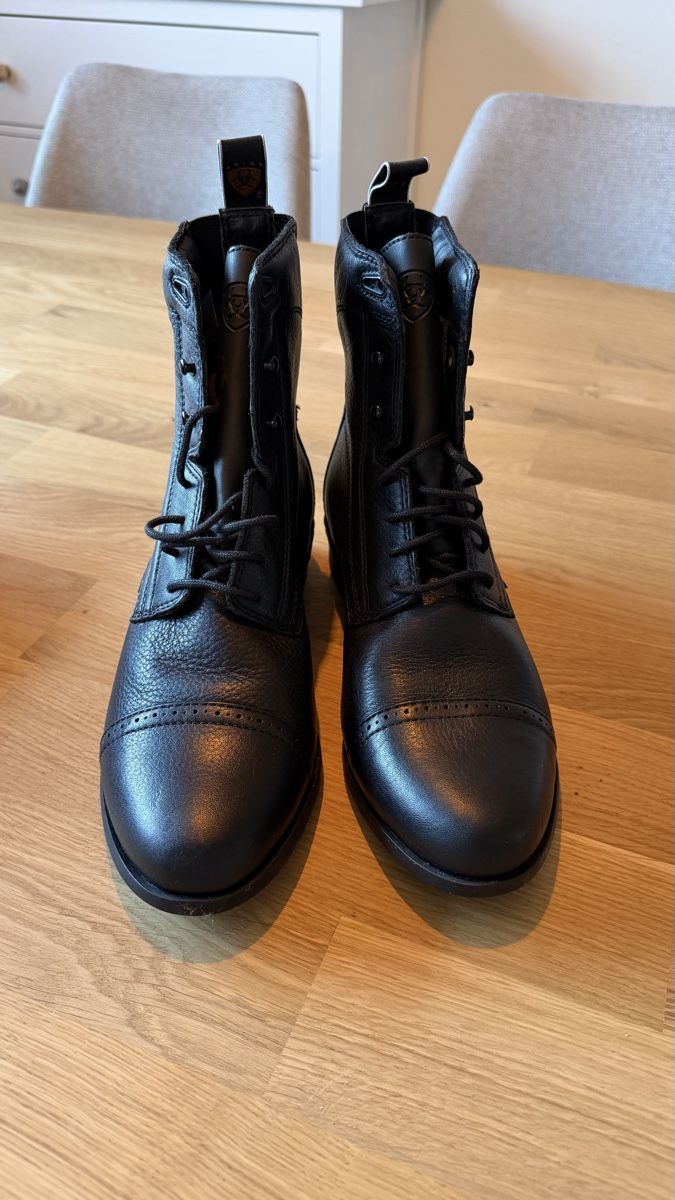 Ariat Scarpe da donna: Reitschuhe Ariat – Nuovo (secondo la descrizione) da Muttenz venduto da kim_6vx8 1