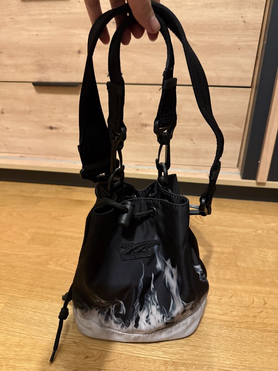 Onitsuka Borse da donna: Onitsuka Tiger Handtasche – Nuovo (secondo la descrizione) da Ostermundigen venduto da Alex_ngtran