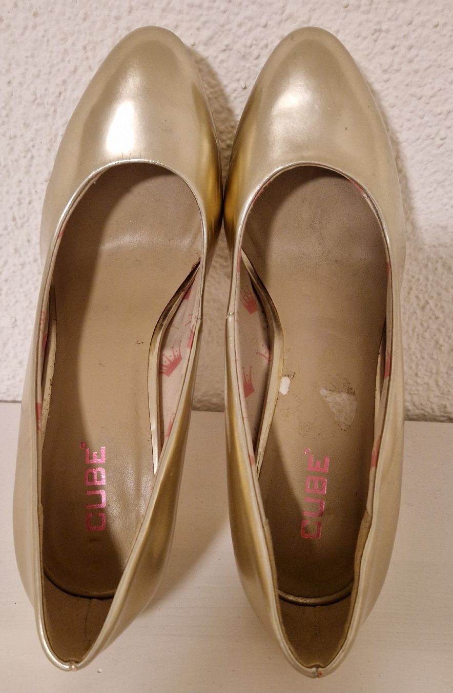 Cube Scarpe da donna: goldene High Heels, CUBE, Gr. 38 – Usato da Menziken venduto da chs_xd76 3