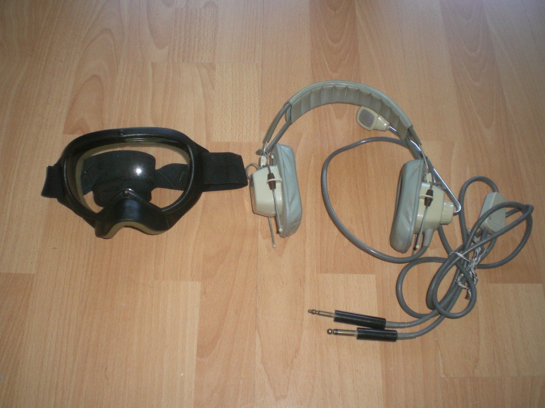 Misurare: Headset & Brille Gulf Air – Usato da Grellingen venduto da Neuron67 2