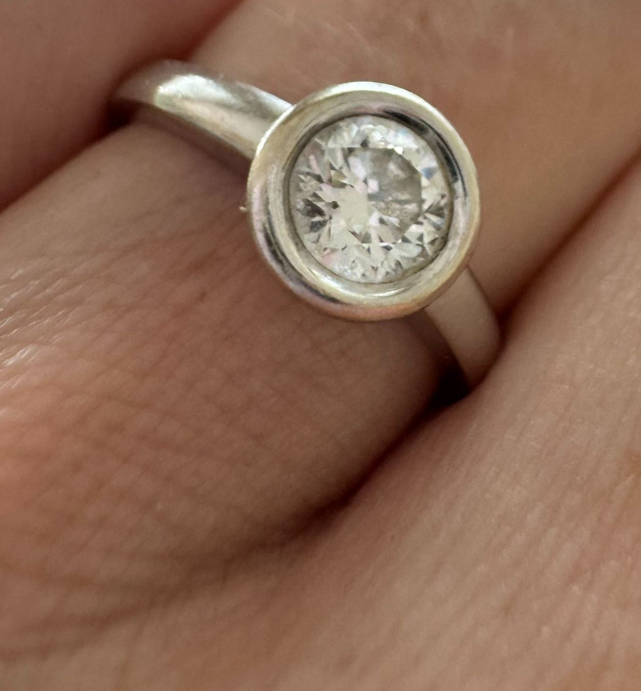 Ringe: solitaire diamond ring - stunning and perfect condition – Neu und originalverpackt aus Genève von duc_x2ps